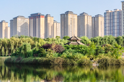 秋天的中国陕西西安汉城湖景观风景