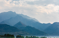 秋天中国陕西西安秦岭北麓山脉风景